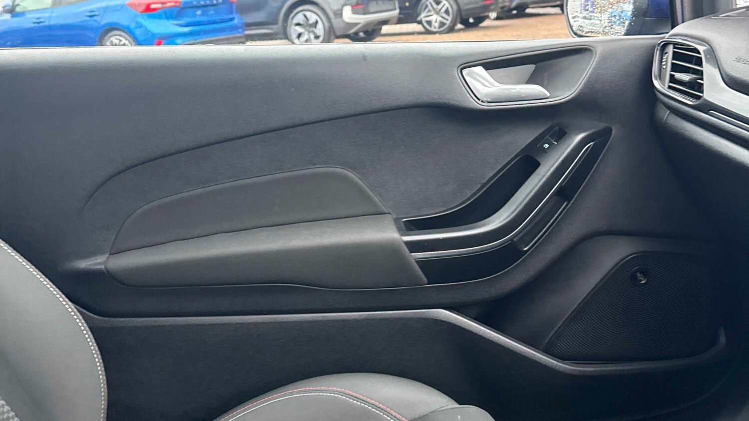 Used Ford Fiesta 2018 for sale - 77194381: Photo 31