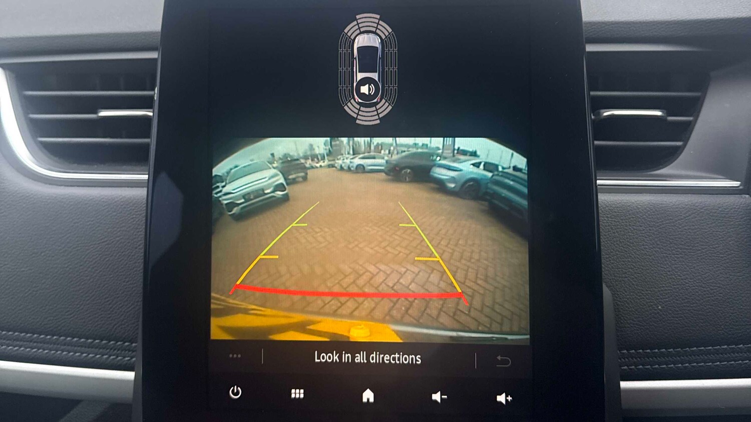 Used Renault Zoe 2023 for sale - 77348137: Photo 12