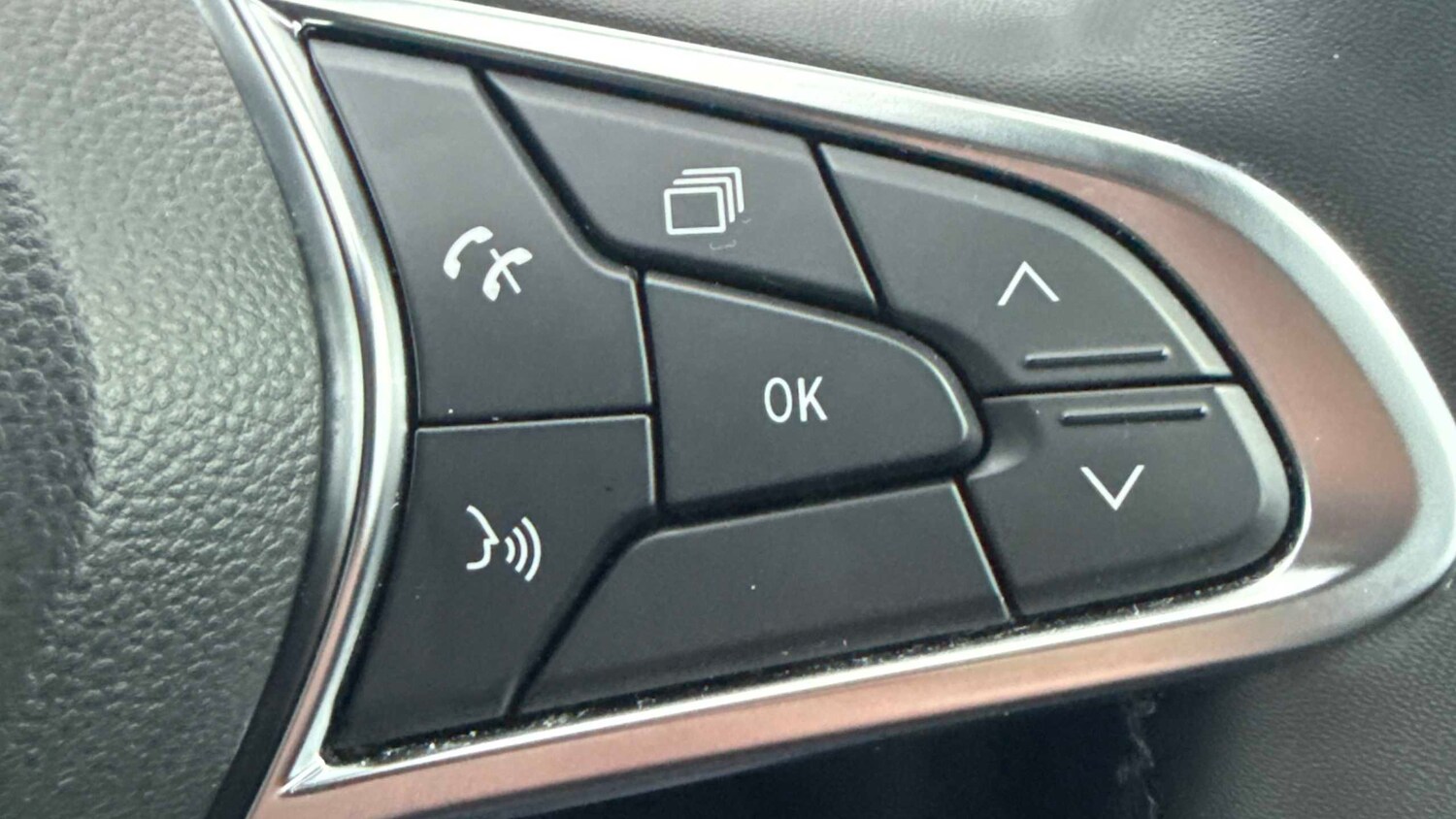 Used Renault Zoe 2023 for sale - 77348137: Photo 13