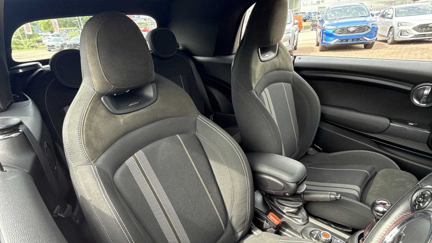 Used MINI Convertible 2019 for sale - 77194569: Photo 12