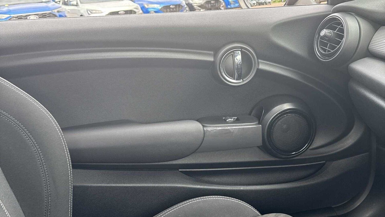 Used MINI Convertible 2019 for sale - 77194569: Photo 15