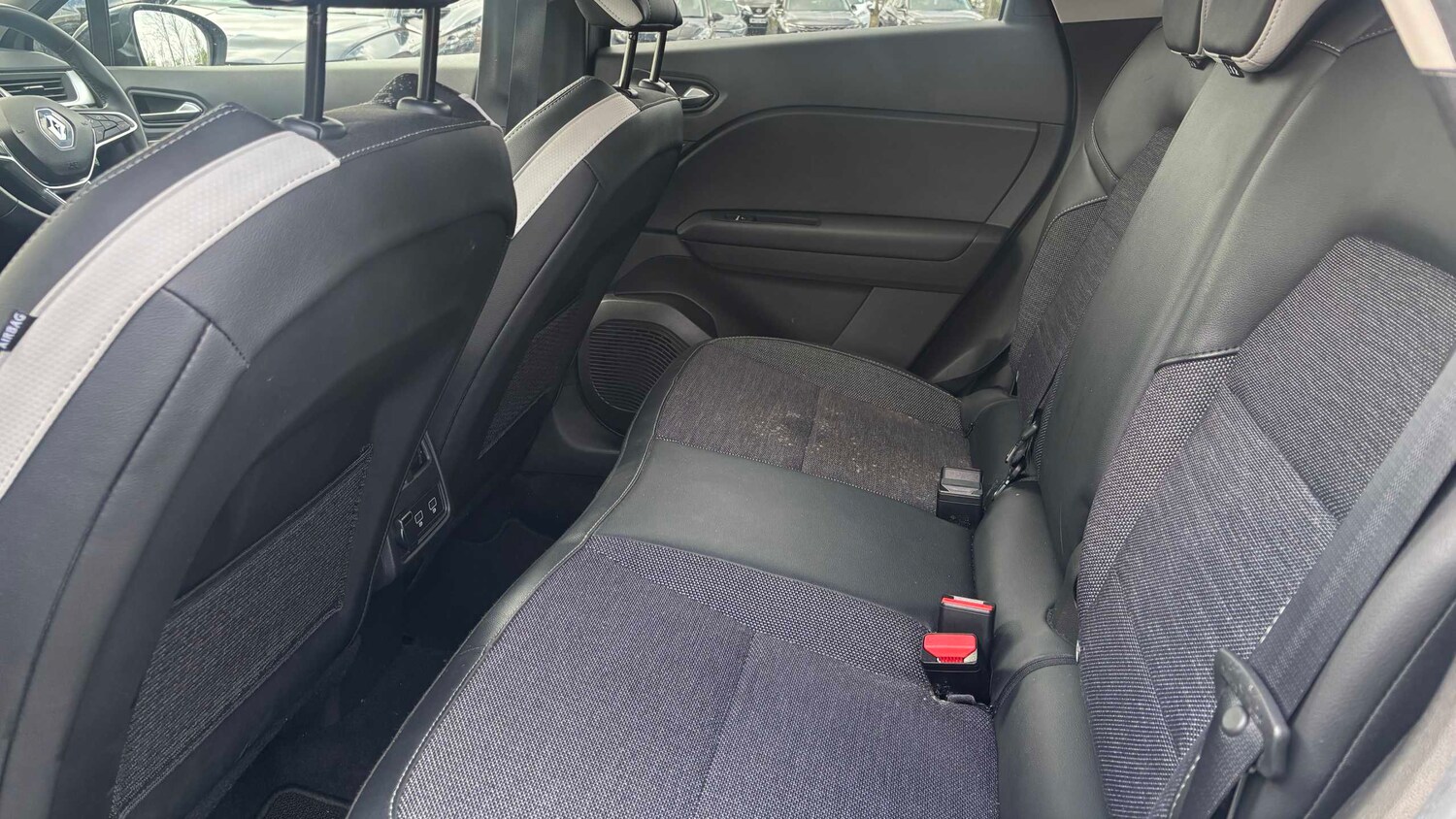 Used Renault Captur 2024 for sale - 78052245: Photo 10