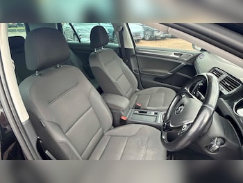 Used Volkswagen Golf 2020 for sale - 78591729: Photo
