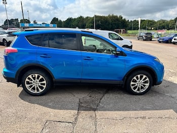 Used Toyota RAV4 2016 for sale - 79667579: Photo
