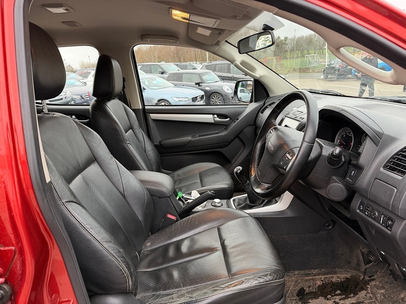 Used Isuzu D-Max 2017 for sale - 76910709: Photo 2