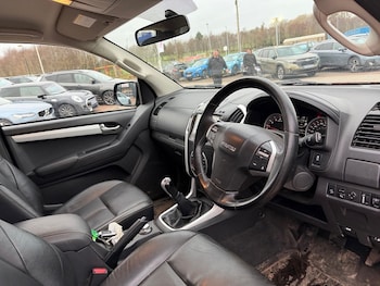 Used Isuzu D-Max 2017 for sale - 76910709: Photo