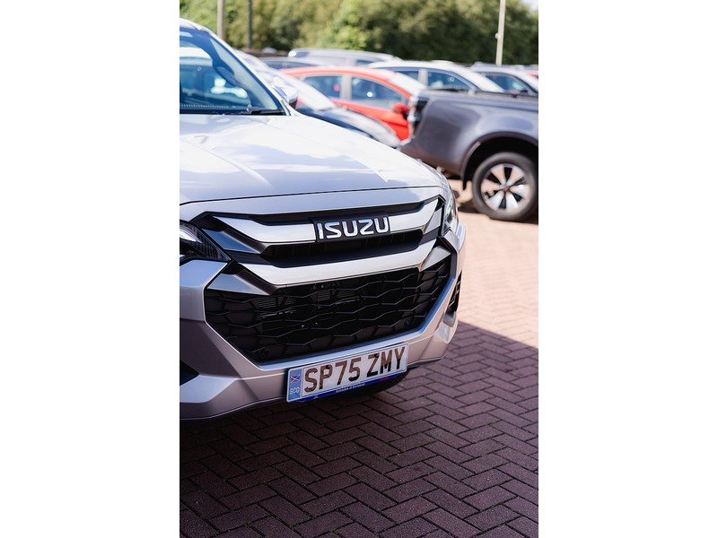 Used Isuzu D-Max 2025 for sale - 76884428: Photo 11