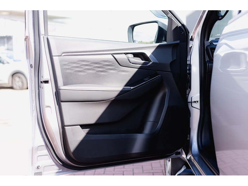 Used Isuzu D-Max 2025 for sale - 76884428: Photo 25