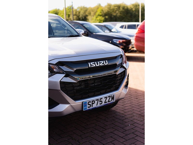 Used Isuzu D-Max 2025 for sale - 76884446: Photo 12