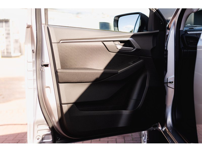 Used Isuzu D-Max 2025 for sale - 76884446: Photo 25