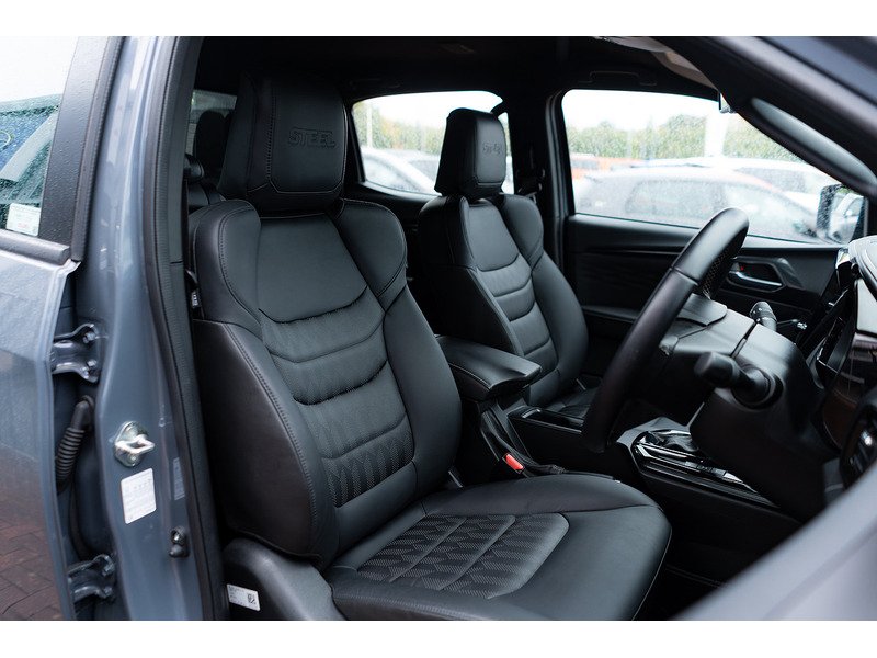 Used Isuzu D-Max 2025 for sale - 76884491: Photo 2