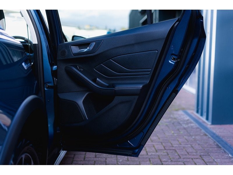 Used Ford Focus 2022 for sale - 76884438: Photo 23