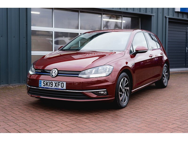 Used Volkswagen Golf 2019 for sale - 77282338: Photo 1