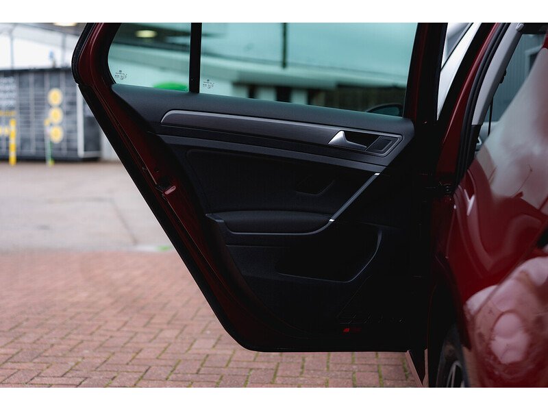 Used Volkswagen Golf 2019 for sale - 77282338: Photo 24