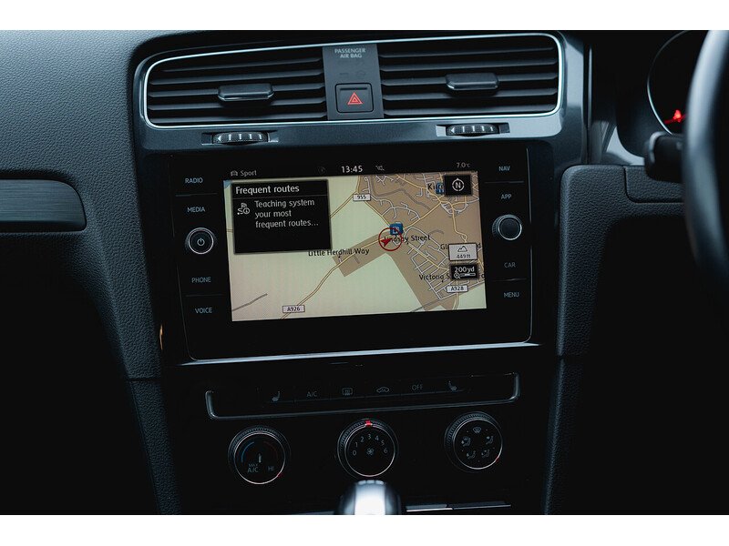 Used Volkswagen Golf 2019 for sale - 77282338: Photo 35