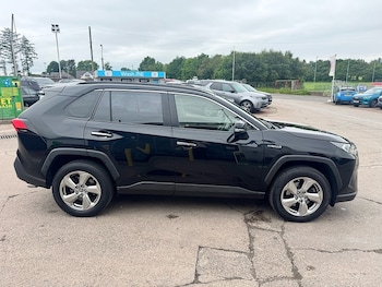 Used Toyota RAV4 2020 for sale - 79047105: Photo