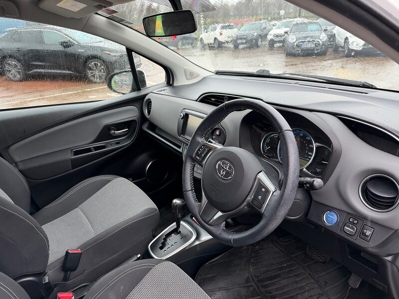 Used Toyota Yaris 2015 for sale - 77521677: Photo 13