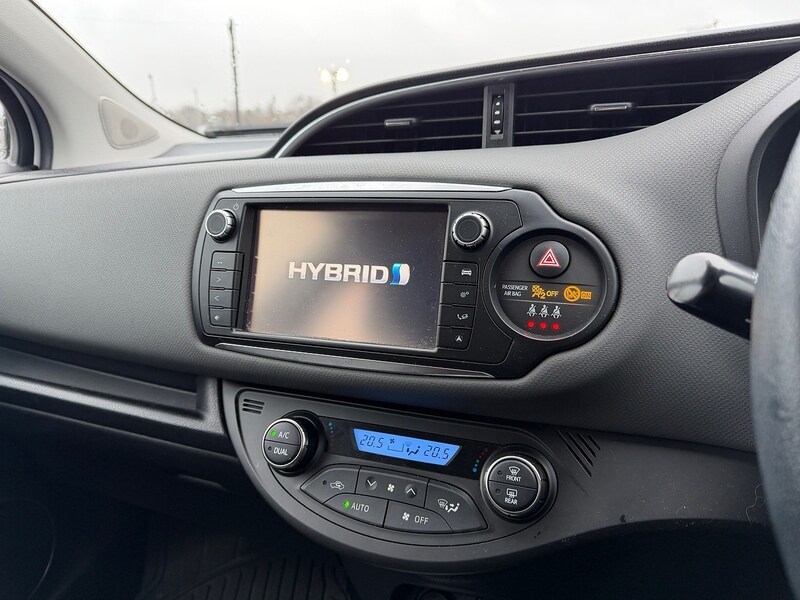 Used Toyota Yaris 2015 for sale - 77521677: Photo 14