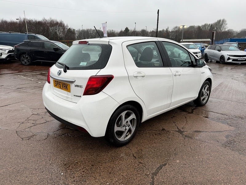 Used Toyota Yaris 2015 for sale - 77521677: Photo 3
