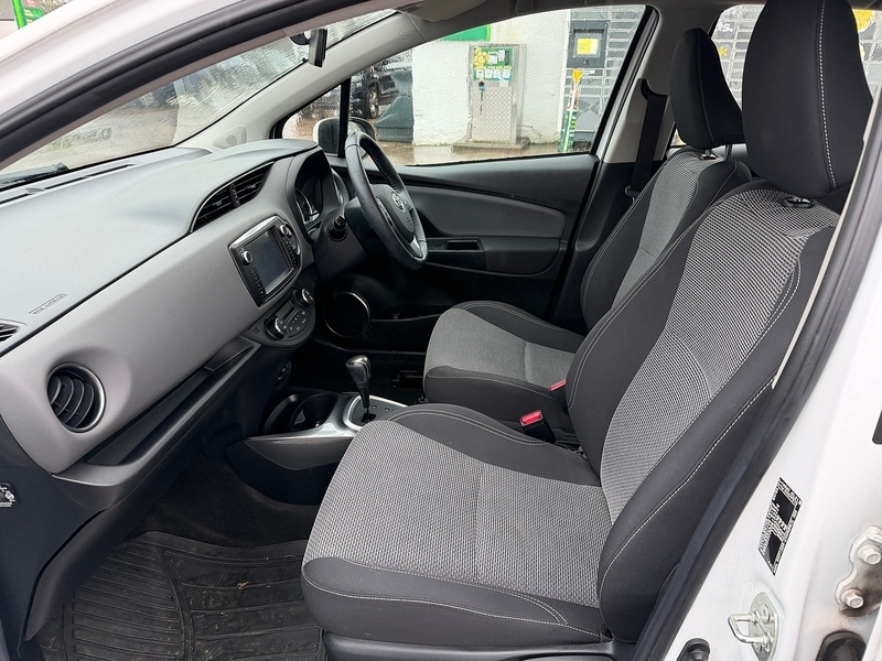 Used Toyota Yaris 2015 for sale - 77521677: Photo 8