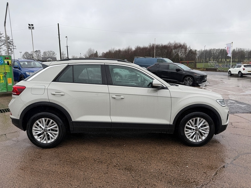 Used Volkswagen T-Roc 2022 for sale - 77521675: Photo 2