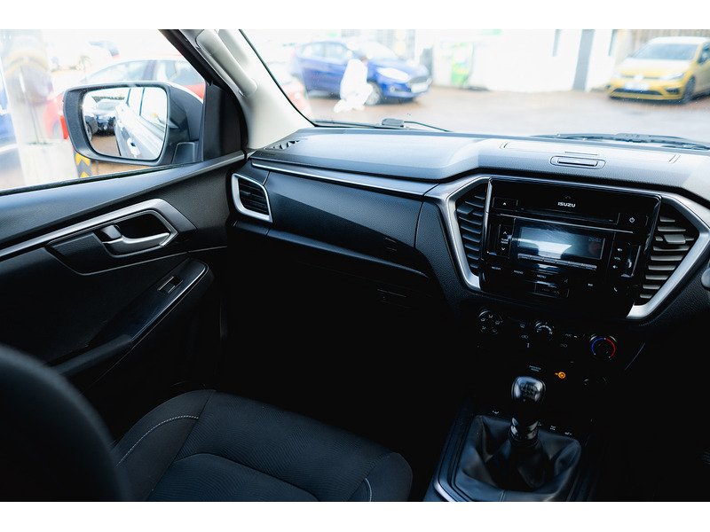 Used Isuzu D-Max 2021 for sale - 76884455: Photo 30