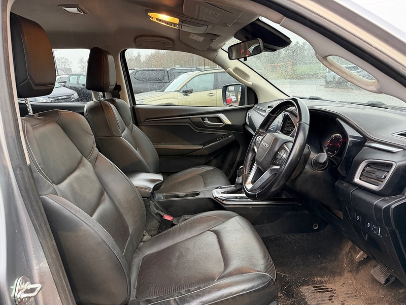 Used Isuzu D-Max 2022 for sale - 77034308: Photo 2