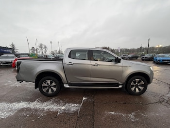 Used Isuzu D-Max 2022 for sale - 77034308: Photo