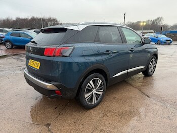 Used Peugeot 3008 2024 for sale - 77409111: Photo