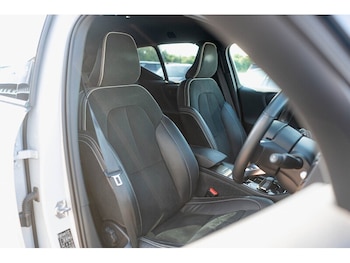 Used Volvo XC40 2021 for sale - 79163471: Photo
