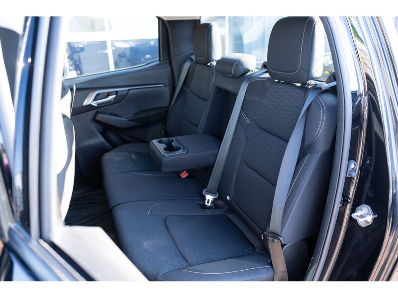 Used Isuzu D-Max 2023 for sale - 76825779: Photo 28