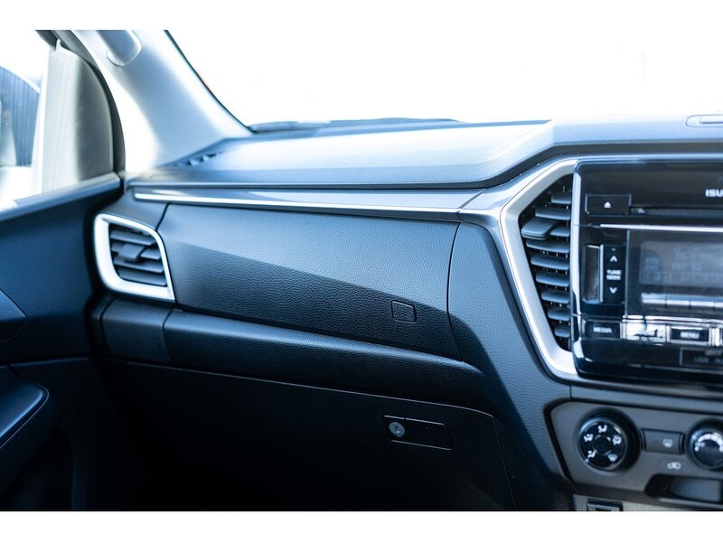 Used Isuzu D-Max 2023 for sale - 76825779: Photo 35