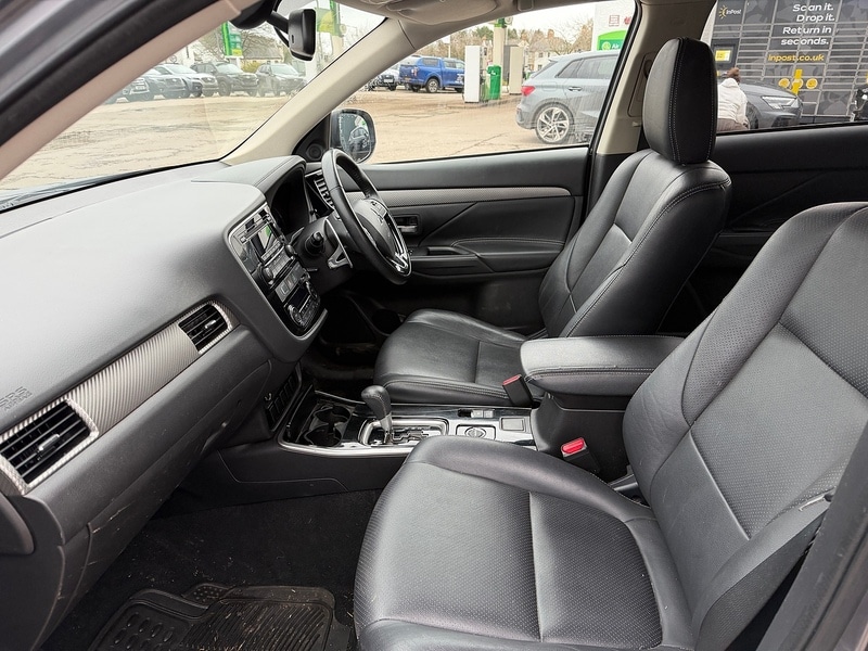 Used Mitsubishi Outlander 2018 for sale - 76906048: Photo 10