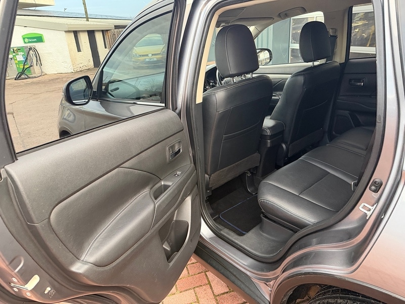 Used Mitsubishi Outlander 2018 for sale - 76906048: Photo 25