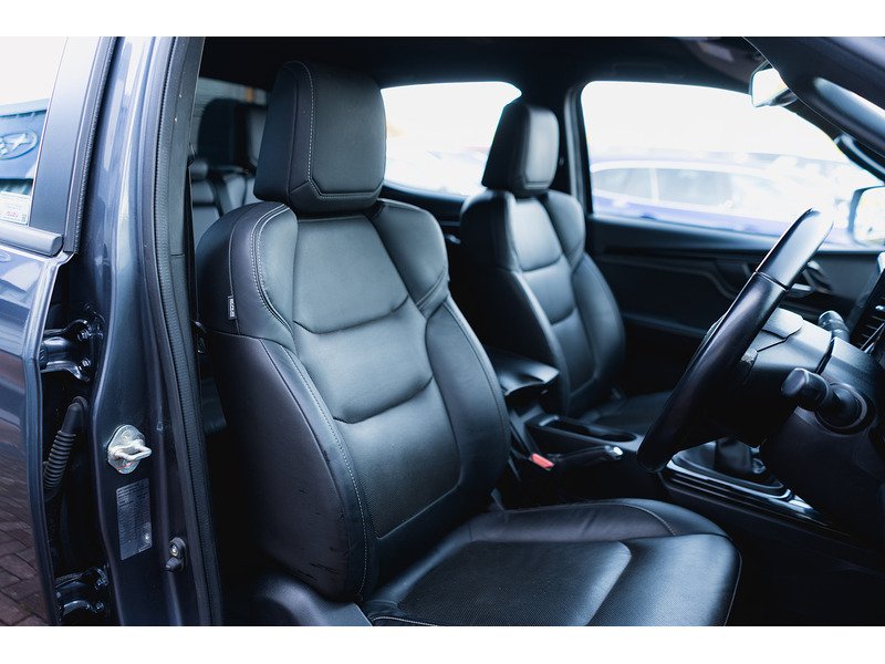 Used Isuzu D-Max 2023 for sale - 76884468: Photo 2