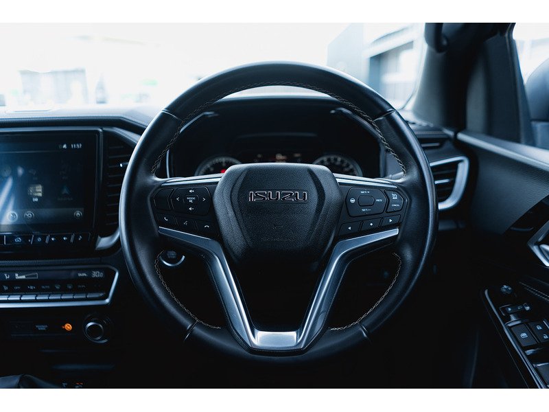 Used Isuzu D-Max 2023 for sale - 76884468: Photo 32