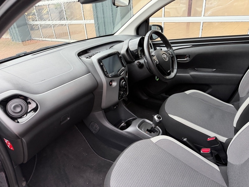 Used Toyota AYGO 2021 for sale - 76910711: Photo 11