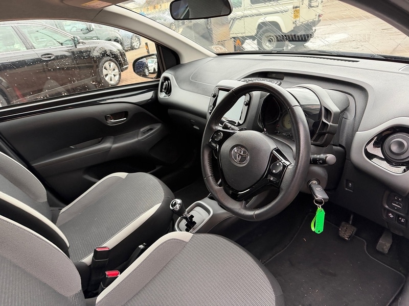 Used Toyota AYGO 2021 for sale - 76910711: Photo 3