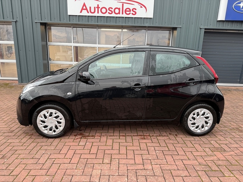Used Toyota AYGO 2021 for sale - 76910711: Photo 8