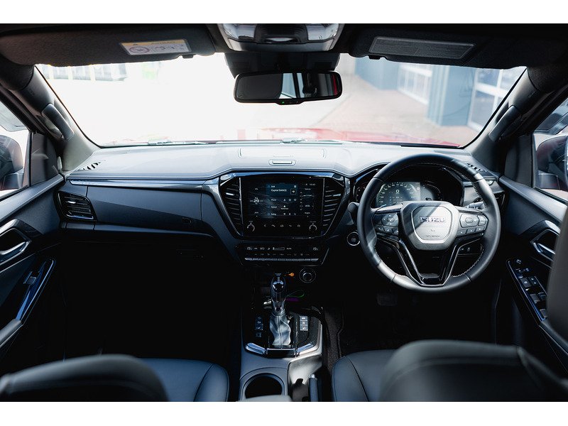 Used Isuzu D-Max 2025 for sale - 76884435: Photo 2