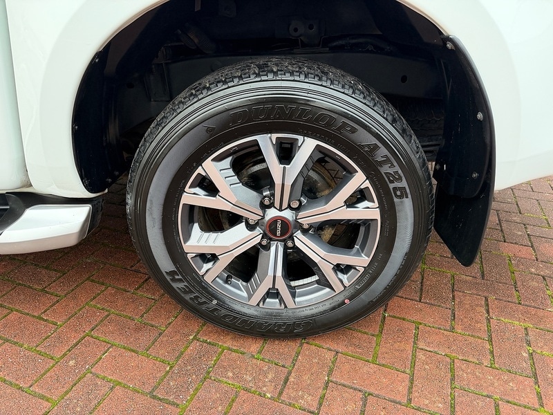 Used Isuzu D-Max 2023 for sale - 76969756: Photo 15