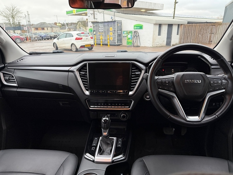 Used Isuzu D-Max 2023 for sale - 76969756: Photo 28