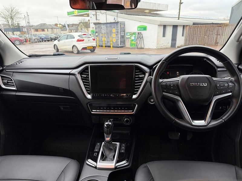 Used Isuzu D-Max 2023 for sale - 76969756: Photo 3