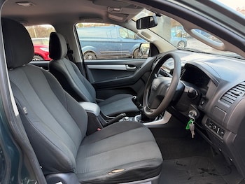 Used Isuzu D-Max 2016 for sale - 76884432: Photo