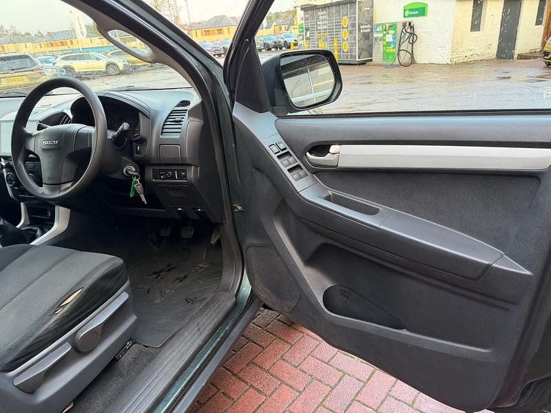 Used Isuzu D-Max 2016 for sale - 76884432: Photo 32