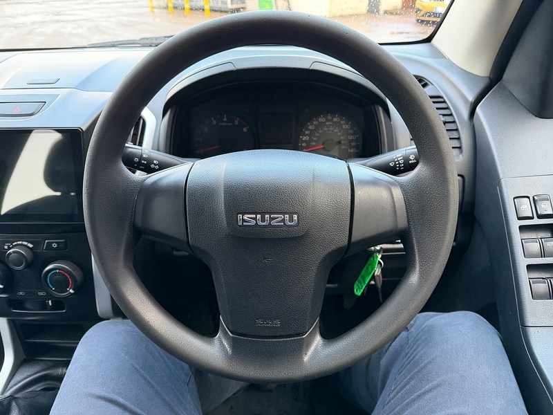 Used Isuzu D-Max 2016 for sale - 76884432: Photo 36