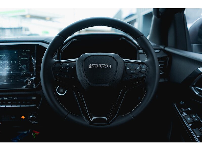 Used Isuzu D-Max 2025 for sale - 77072858: Photo 32