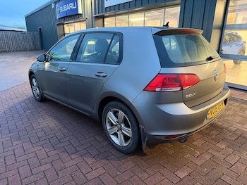Used Volkswagen Golf 2015 for sale - 76825782: Photo
