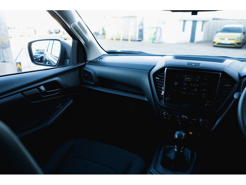 Used Isuzu D-Max 2025 for sale - 76884483: Photo 30