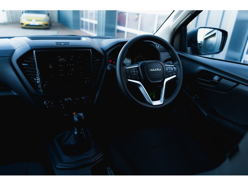 Used Isuzu D-Max 2025 for sale - 76884483: Photo 31